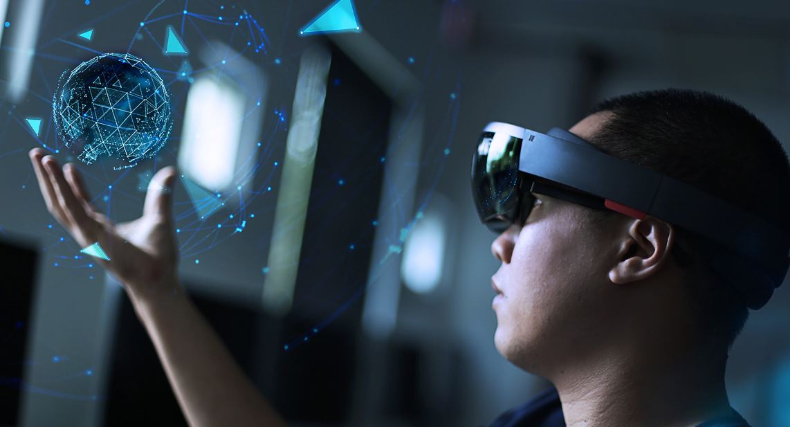 Perkembangan Teknologi Virtual Reality Dalam Banyak Bidang